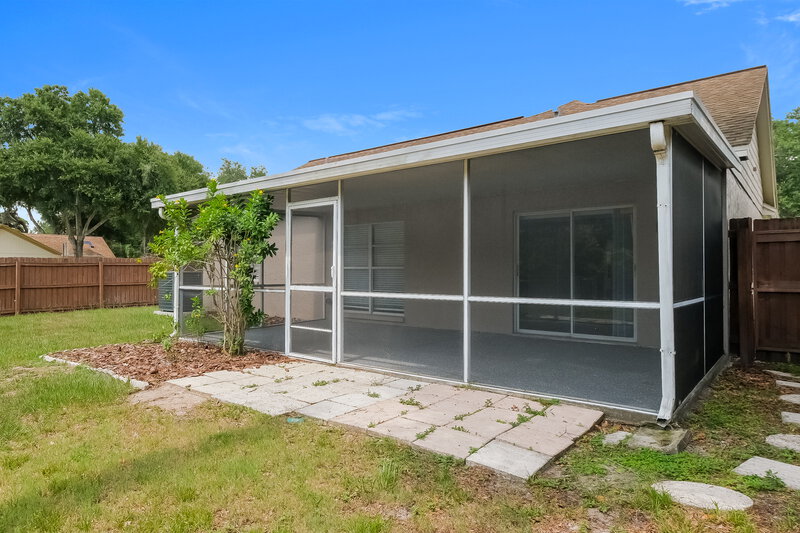 2,250/Mo, 4601 Cabbage Palm Dr Valrico, FL 33596 Rear View
