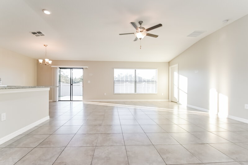 2,365/Mo, 12623 Lemon Pepper Dr Riverview, FL 33578 Living Room View