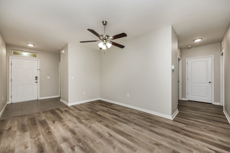 2,075/Mo, 10529 Whispering Hammock Dr Riverview, FL 33578 Living Room View