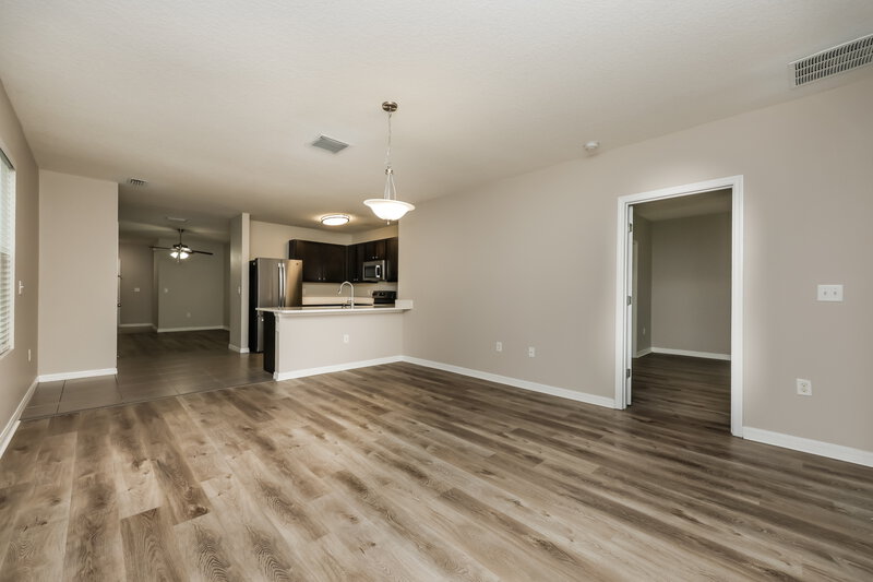 2,075/Mo, 10529 Whispering Hammock Dr Riverview, FL 33578 Dining Room View 2