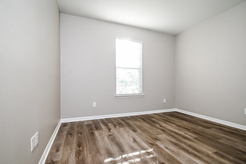 2,225/Mo, 12039 Ledbury Commons Dr Gibsonton, FL 33534 Bedroom View