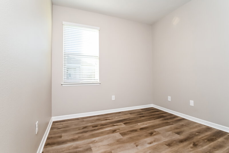 2,225/Mo, 12039 Ledbury Commons Dr Gibsonton, FL 33534 Bedroom View 3