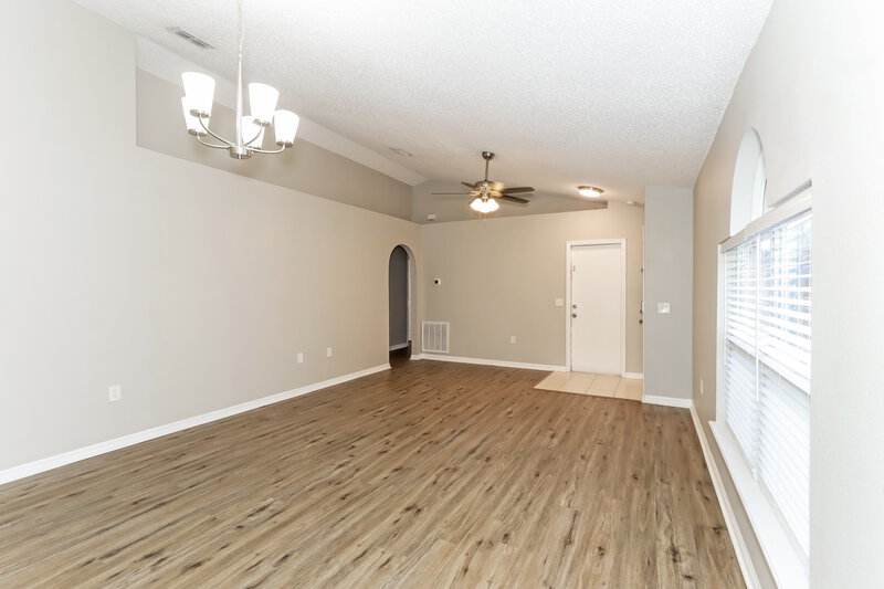 2,095/Mo, 6204 Gassino Pl Riverview, FL 33578 Dining Room View