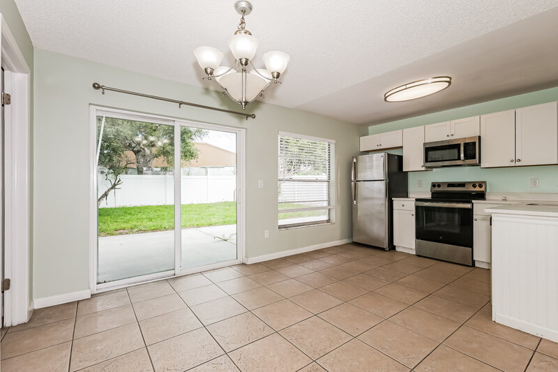 2,205/Mo, 1070 Bridlewood Way Brandon, FL 33511 Dining Room View