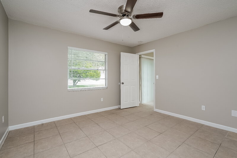 3,590/Mo, 1070 Bridlewood Way Brandon, FL 33511 Main Bedroom View 2