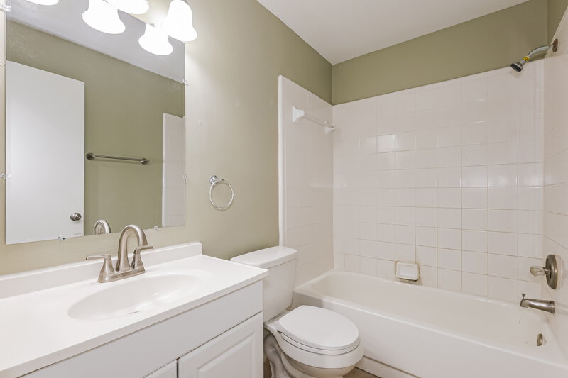 2,205/Mo, 1070 Bridlewood Way Brandon, FL 33511 Bathroom View