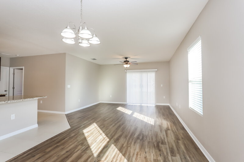 2,875/Mo, 1802 Greenwood Valley Dr Plant City, FL 33563 Living Room View