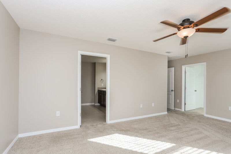 2,875/Mo, 1802 Greenwood Valley Dr Plant City, FL 33563 Main Bedroom View 2