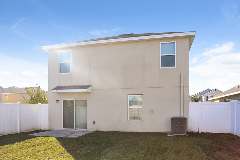 2,875/Mo, 1802 Greenwood Valley Dr Plant City, FL 33563 Rear View 2
