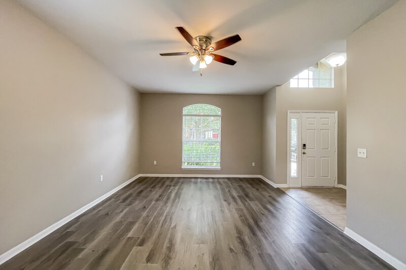 2,405/Mo, 12159 Colony Lakes Blvd New Port Richey, FL 34654 Living Room View