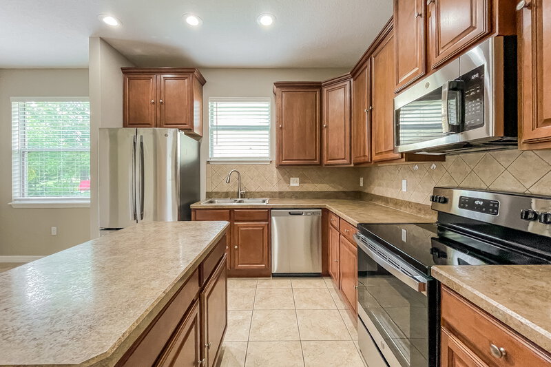 2,405/Mo, 12159 Colony Lakes Blvd New Port Richey, FL 34654 Kitchen View 2