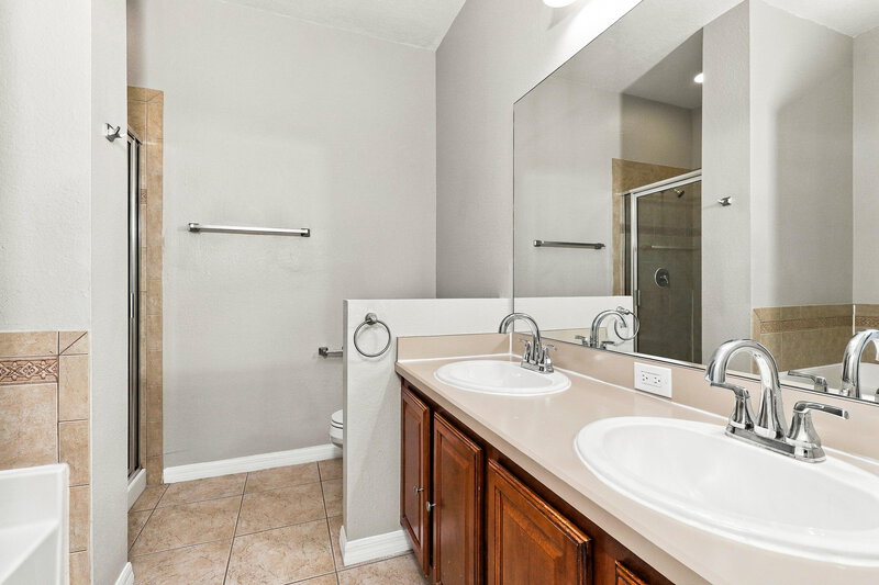 2,085/Mo, 12159 Colony Lakes Blvd New Port Richey, FL 34654 Primary Bathroom View