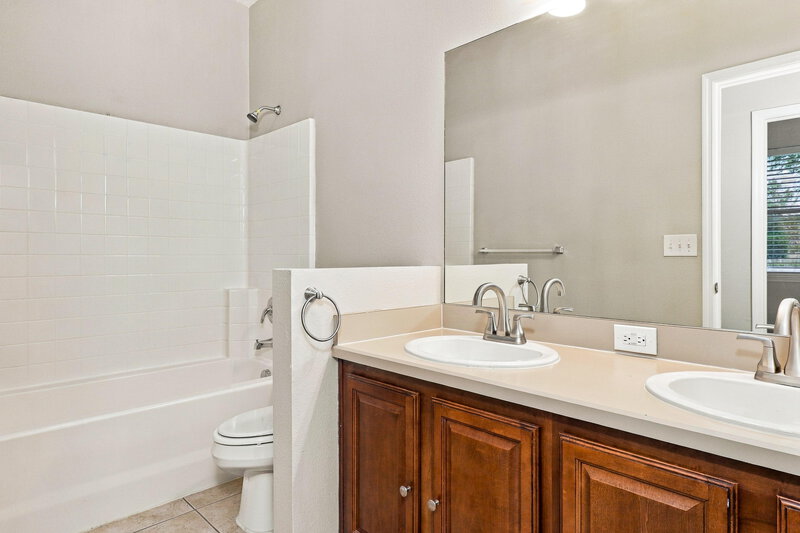 2,085/Mo, 12159 Colony Lakes Blvd New Port Richey, FL 34654 Bathroom View