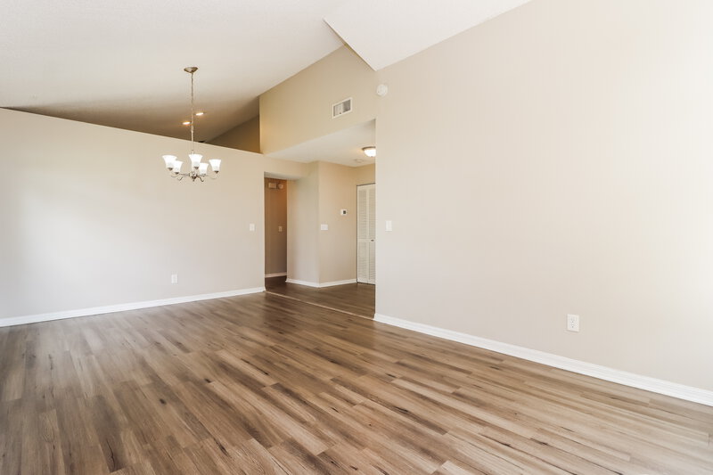 2,480/Mo, 12832 Dunhill Dr Tampa, FL 33624 Living Room View