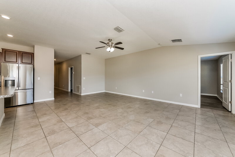 2,085/Mo, 1758 Broad Winged Hawk Dr Ruskin, FL 33570 Living Room View