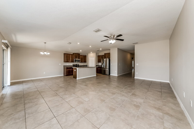 2,085/Mo, 1758 Broad Winged Hawk Dr Ruskin, FL 33570 Living Room View 3