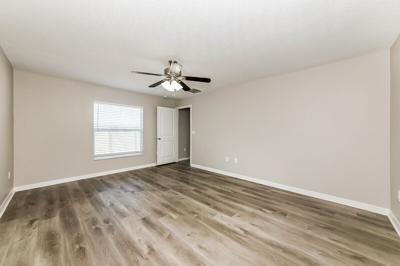 2,085/Mo, 1758 Broad Winged Hawk Dr Ruskin, FL 33570 Main Bedroom View 2