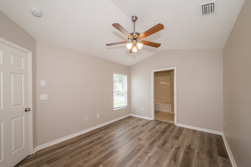 2,010/Mo, 6720 Summer Haven Dr Riverview, FL 33578 Main Bedroom View