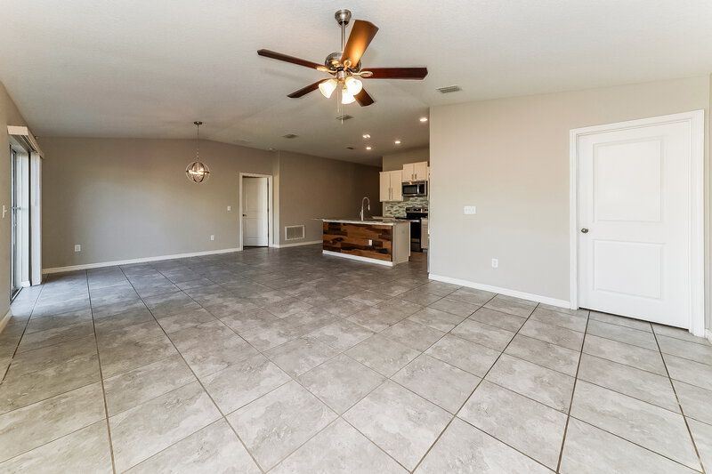 2,070/Mo, 1516 Climbing Dayflower Dr Ruskin, FL 33570 Living Room View 2