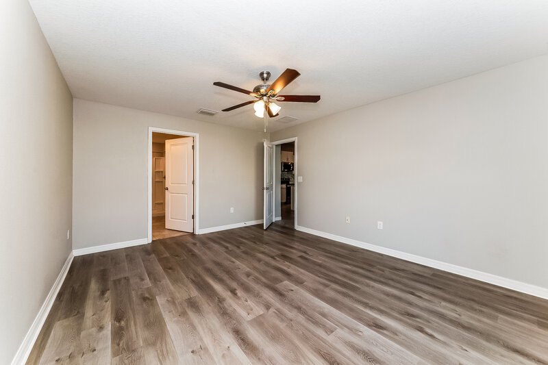 2,070/Mo, 1516 Climbing Dayflower Dr Ruskin, FL 33570 Main Bedroom View 2