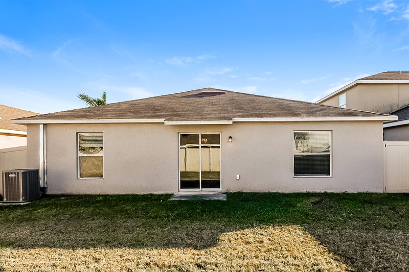 2,070/Mo, 1516 Climbing Dayflower Dr Ruskin, FL 33570 Rear View