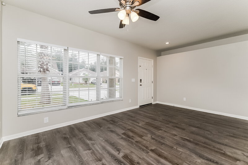 1,985/Mo, 312 Summer Sails Dr Valrico, FL 33594 Living Room View