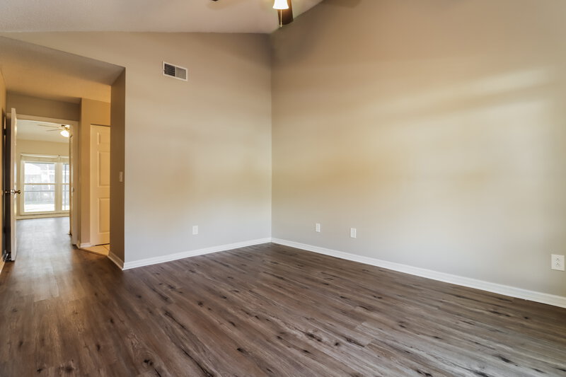 2,215/Mo, 1645 Palm Leaf Dr Brandon, FL 33510 Main Bedroom View 2