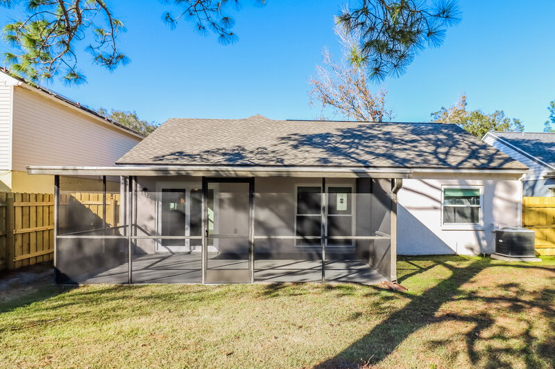 2,215/Mo, 1645 Palm Leaf Dr Brandon, FL 33510 Rear View