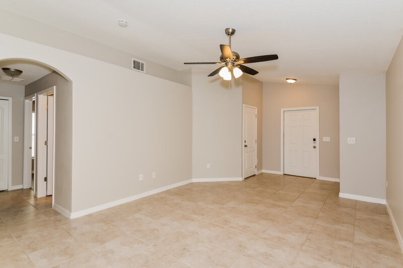 2,060/Mo, 16712 Scenic Hill Way Wimauma, FL 33598 Living Room View 2