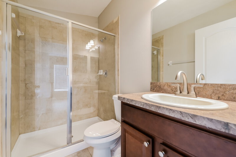 2,060/Mo, 16712 Scenic Hill Way Wimauma, FL 33598 Main Bathroom View