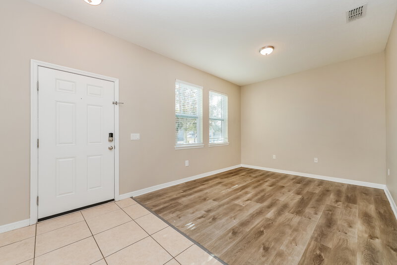 2,365/Mo, 11549 Tangle Stone Dr Gibsonton, FL 33534 Living Room View