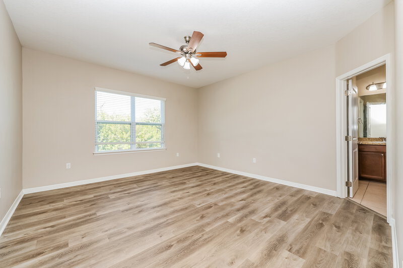 2,365/Mo, 11549 Tangle Stone Dr Gibsonton, FL 33534 Main Bedroom View