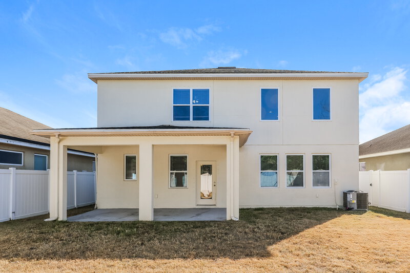 2,365/Mo, 11549 Tangle Stone Dr Gibsonton, FL 33534 Rear View