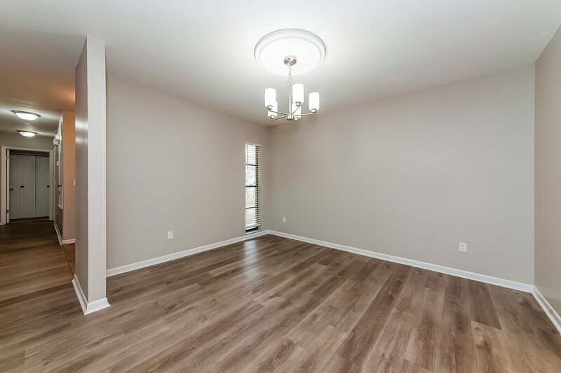 2,055/Mo, 3910 Briarlake Dr Valrico, FL 33596 Dining Room View