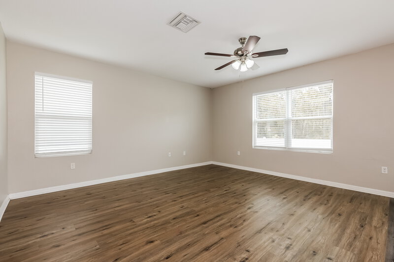 2,065/Mo, 1806 Greenwood Valley Dr Plant City, FL 33563 Living Room View 2
