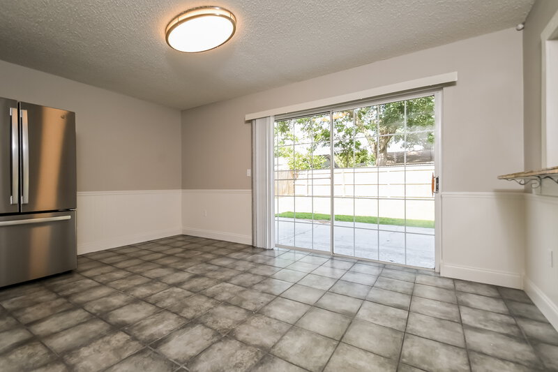3,320/Mo, 2304 Silver Hill Ct Valrico, FL 33594 Dining Room View