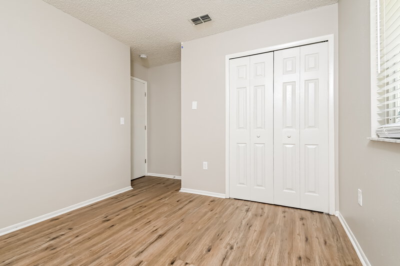 3,320/Mo, 2304 Silver Hill Ct Valrico, FL 33594 Bedroom View 3