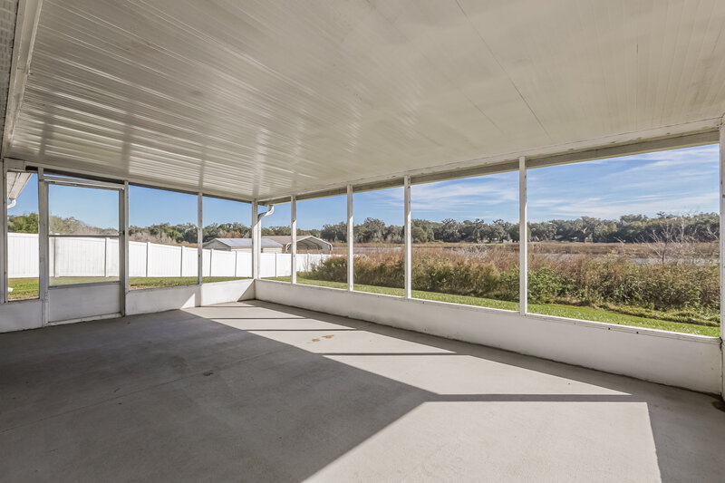 1,910/Mo, 38926 Carr Dr Zephyrhills, FL 33540 Sun Room View