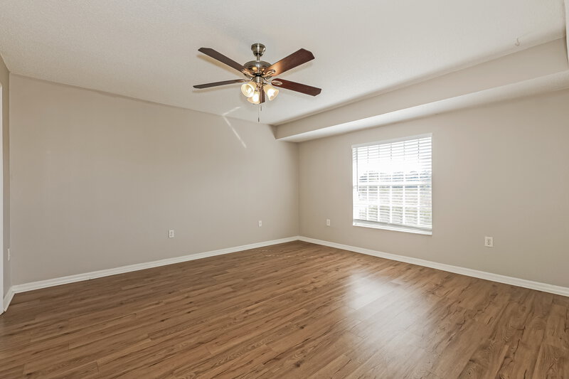 1,910/Mo, 38926 Carr Dr Zephyrhills, FL 33540 Main Bedroom View