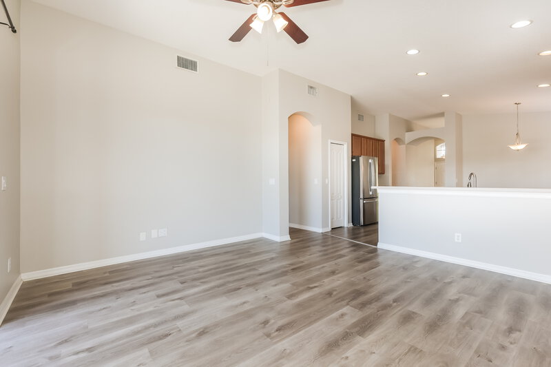 2,315/Mo, 5234 Clover Mist Dr Apollo Beach, FL 33572 Living Room View 2