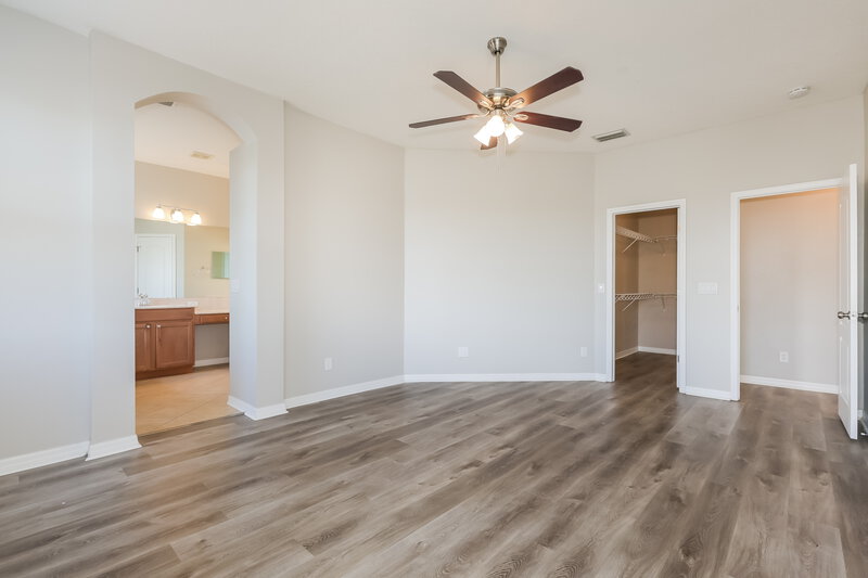 2,315/Mo, 5234 Clover Mist Dr Apollo Beach, FL 33572 Main Bedroom View 2