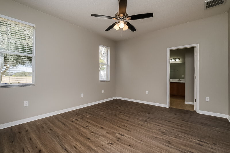 3,490/Mo, 3879 Braemere Dr Spring Hill, FL 34609 Main Bedroom View