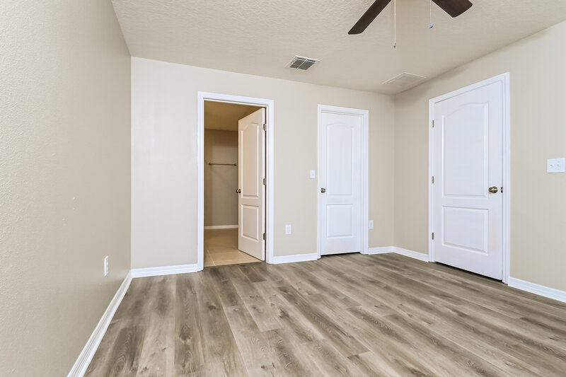 3,340/Mo, 920 Wynnmere Walk Ave Ruskin, FL 33570 Main Bedroom View 2