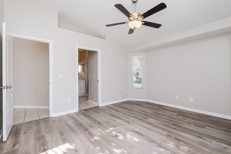 2,400/Mo, 24450 Painter Dr Land O' Lakes, FL 34639 Main Bedroom View