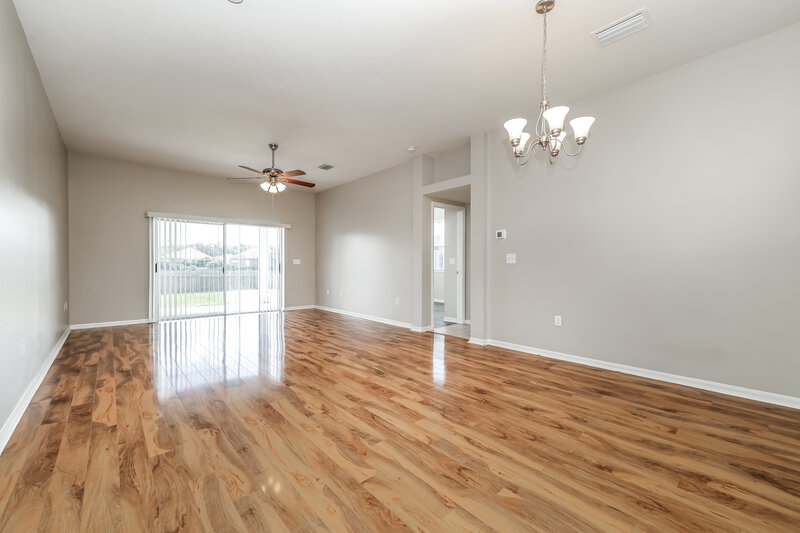 2,245/Mo, 6751 Monarch Park Dr Apollo Beach, FL 33572 Dining Room View