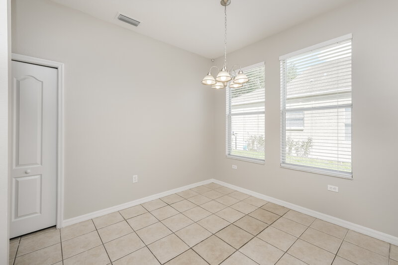 2,270/Mo, 6751 Monarch Park Dr Apollo Beach, FL 33572 Breakfast Nook View