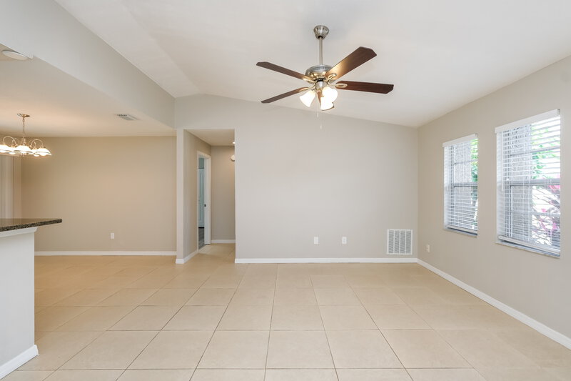 2,560/Mo, 5010 Carrollwood Meadows Dr Tampa, FL 33625 Living Room View