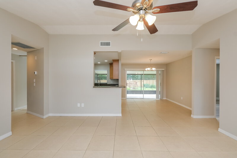 2,560/Mo, 5010 Carrollwood Meadows Dr Tampa, FL 33625 Living Room View 2
