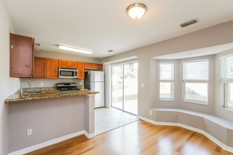 2,135/Mo, 15017 Deer Meadow Dr Lutz, FL 33559 Dining Room View 2