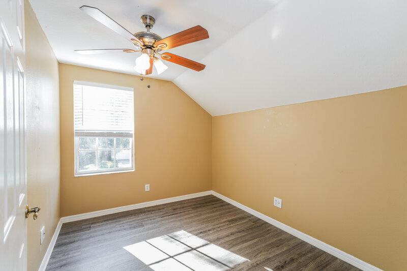 2,135/Mo, 15017 Deer Meadow Dr Lutz, FL 33559 Main Bedroom View 2